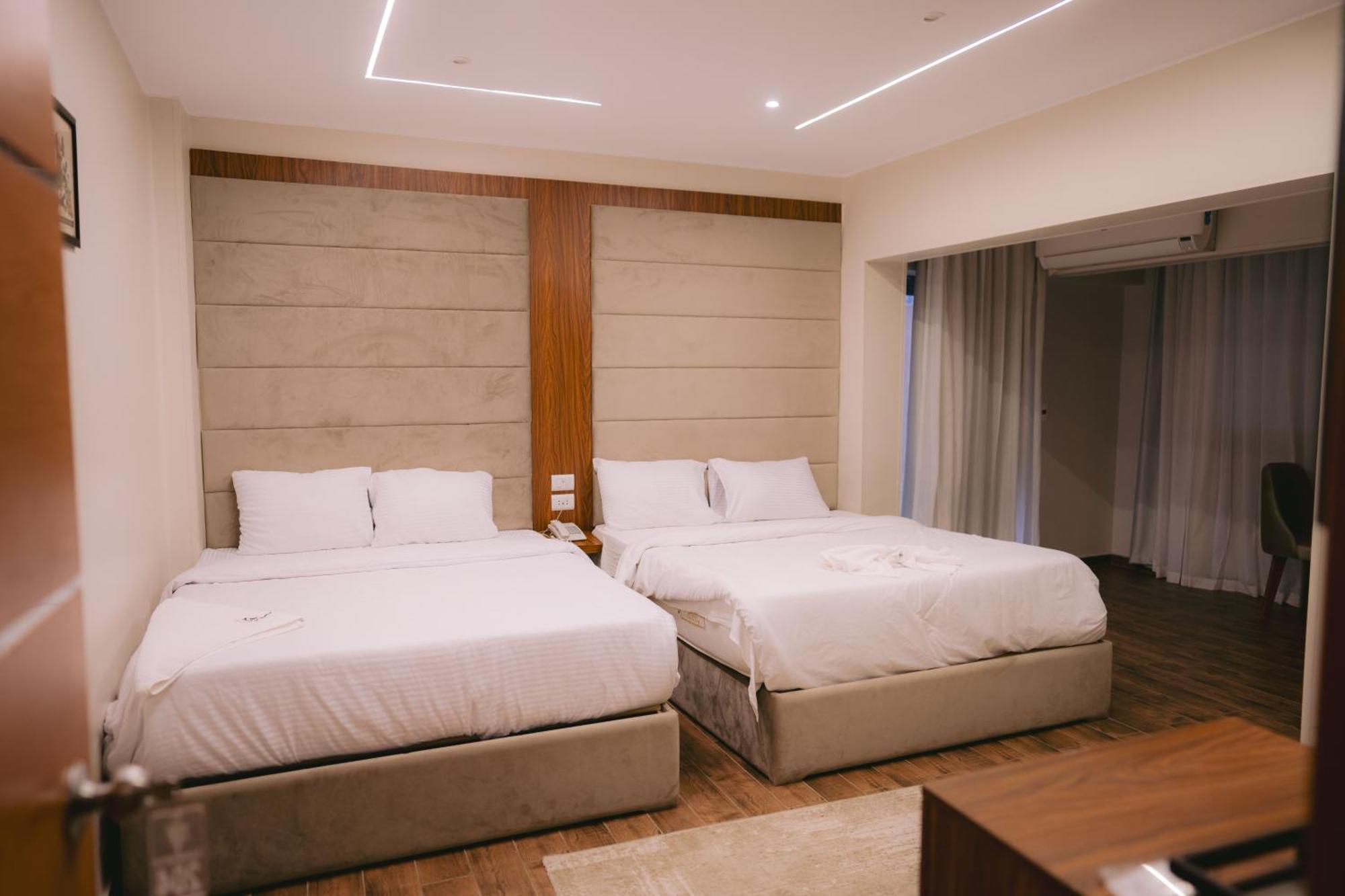 Tuya Pyramids Inn Kafrat al Jabal Экстерьер фото