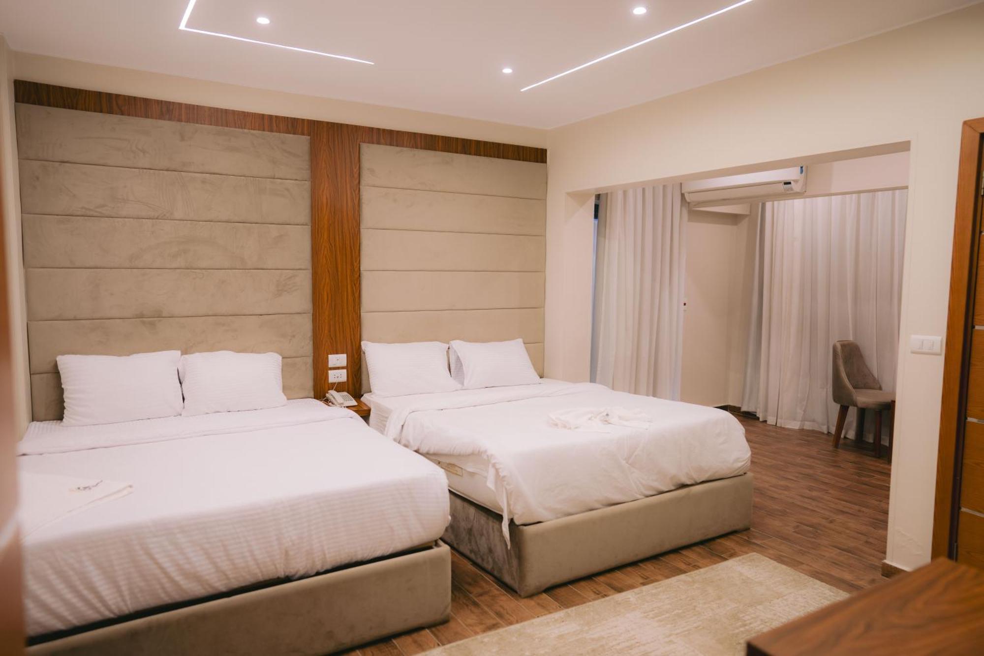 Tuya Pyramids Inn Kafrat al Jabal Экстерьер фото