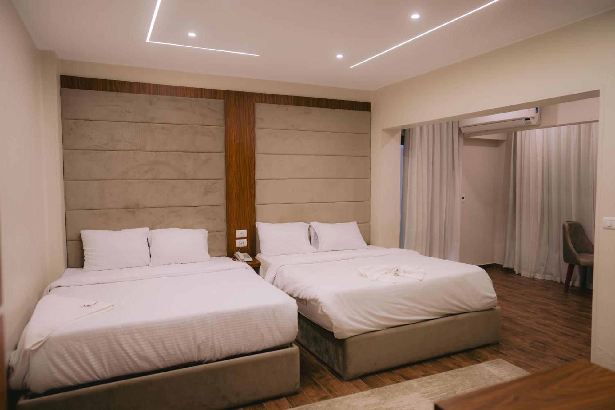 Tuya Pyramids Inn Kafrat al Jabal Экстерьер фото